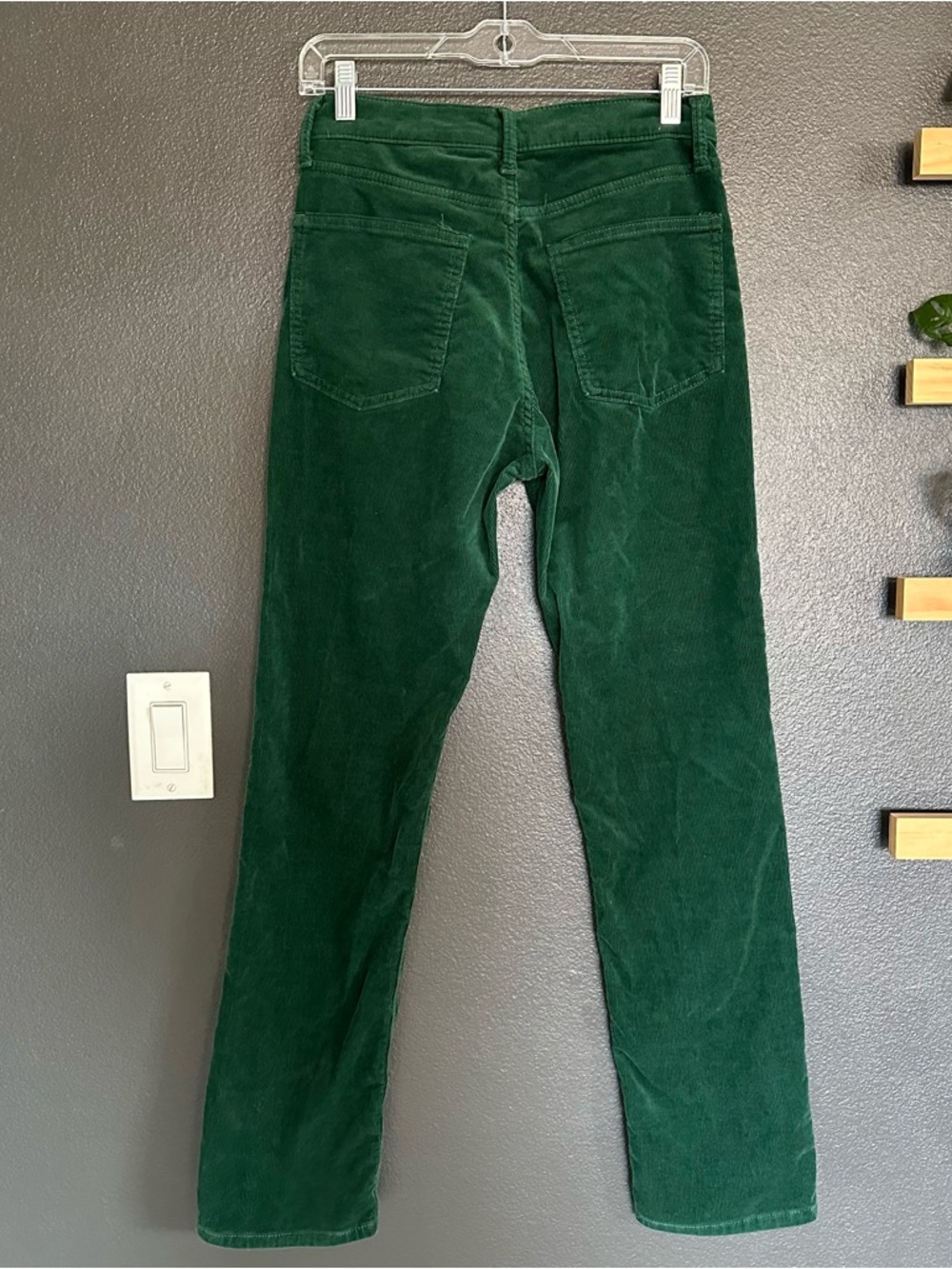 GAP 90s Straight Corduroy Pants Green Size 4 / 27R High Rise Evergreen - Picture 5 of 8